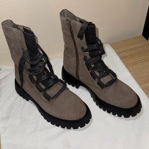 Stylish Gray Women's Boots